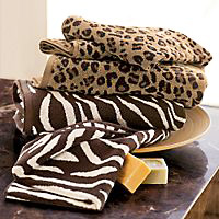 designer linens outlet, christy renaissance, christy uk, christy of england, bath towels, bamboo towel, hand towels, wash cloth, beach towels, about towels, how towels are made, types of yarn, cotton yarn, bamboo yarn low twist towels, hygro towels, how to buy towels, where to buy towels, luxury Towels, bath sheets, tub mat, large towels, oversized towels, quick dry towels, carded cotton, combed cotton, egytpain cotton, Pima cotton, Supima cotton 